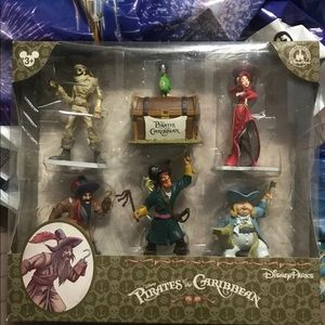 NEW Pirates of the Caribbean Toy